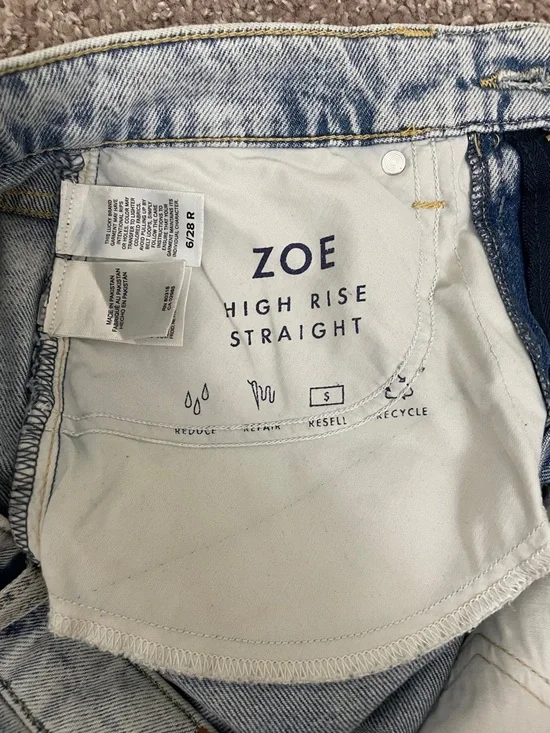 Lucky Brand High Rise Light Wash Straight Jeans - Picture 5 of 6